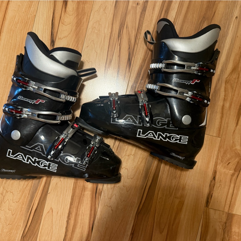 Lange Black and Silver Ski Boots
